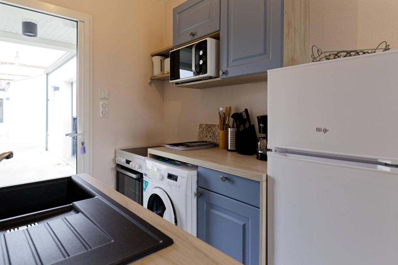 Le Cachet D'Une Maison De Centre-Bourg A Beauvoir-Sur-Mer Buitenkant foto
