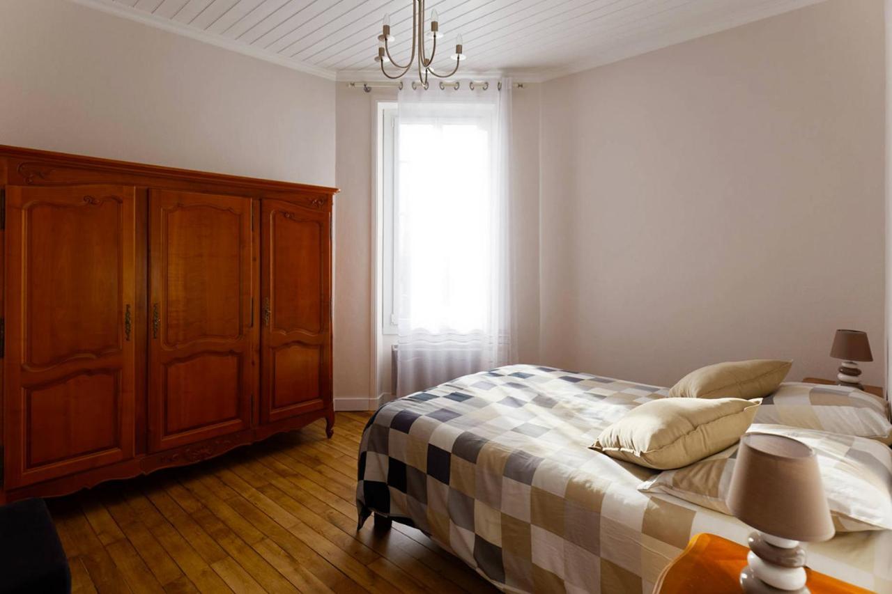 Le Cachet D'Une Maison De Centre-Bourg A Beauvoir-Sur-Mer Buitenkant foto